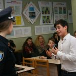 Шкільний офіцер поліції